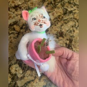 Annalee Catnip Garden Kitty White and Pink